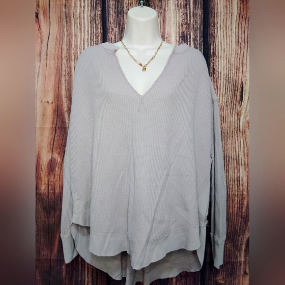 2 For $25!We The Free Mauve Colored V-neck Thermal Style Long Sleeve Size Small - Picture 1 of 6